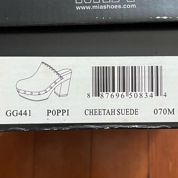 Mia Poppy Cheetah Print Clogs size 38 New - Picture 6 of 6